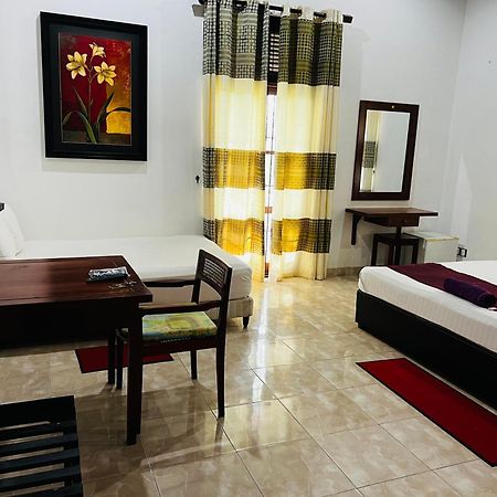 Sobaya Residence Ambalantota ภายนอก รูปภาพ