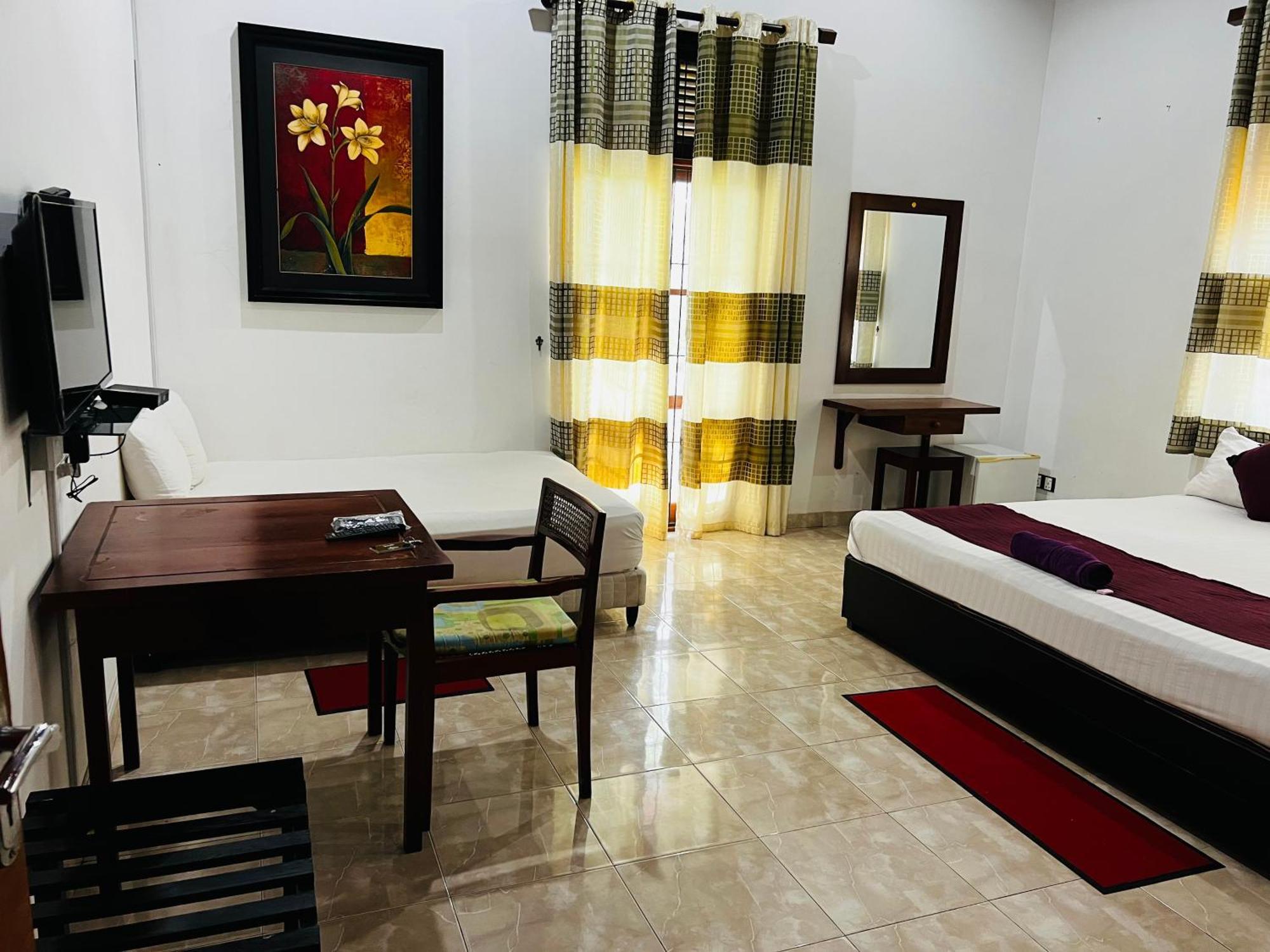 Sobaya Residence Ambalantota ภายนอก รูปภาพ